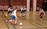Riktlinjer 9-1 år Delmål Genom lekfull träning stimulera barnens intresse för fotboll och lära dem grundlägande fotbollsteknik samt uppmuntra till egenträ ning.