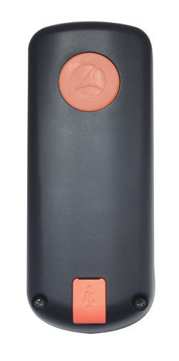 Installera Handkontrollens batterier / Montera Handkontrollens bälteshållare Skötselråd för ditt batteri Installera Handkontrollens batterier Handkontrollen använder 3 st AAA-batterier som medföljer
