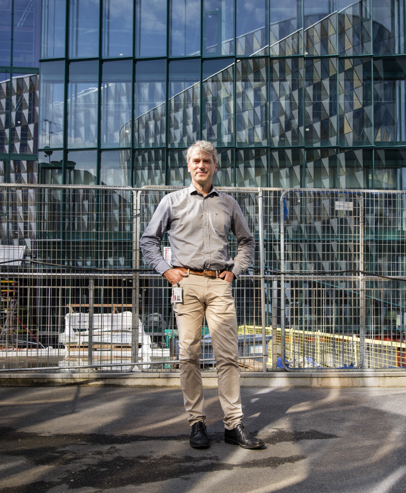 En universitetsmiljö i utveckling Den nya forskningsbyggnaden Biomedicum kommer att samla en stor del av den experimentella forskningen på KI:s campus Solna under ett och samma tak.