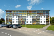 Polaris 3 Byggmånader 9 Entr.form Totalentreprenad Renoveringen av Polaris i Höganäs är ett exempel på en ovanlig renovering av miljonprogrammet.