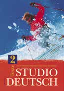 I Studio Deutsch 2 får eleverna följa med ett teveprogram som leds av två ungdomar. Till Studio Deutsch 1 för åk 8 finns lärarhandledning.