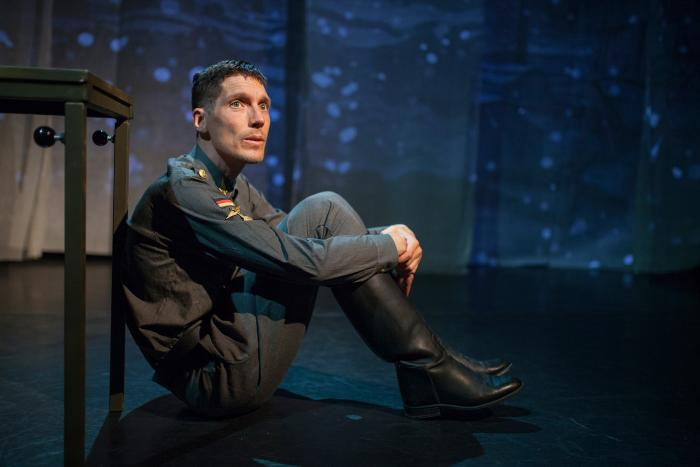 Dödsängel Teater Teater Jaguar http://www.teaterjaguar.se Naemi Pebaqué kontoret@teaterjaguar.