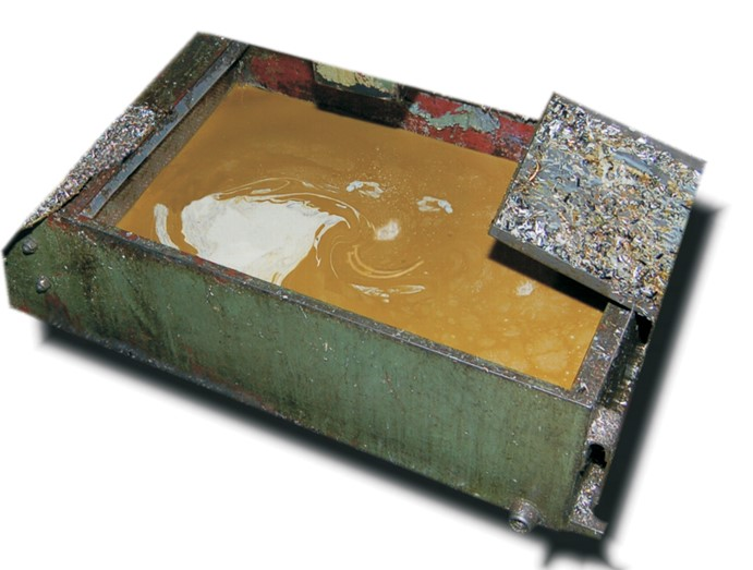 Oljeskimmer för kyl och skärvätska, tvättvätska mm Att hålla oljan borta från skär och kylvätskor har många fördelar Kvalitet Skärvätska Färre kassaktioner och mätfel på grund av kladdiga mätverktyg.