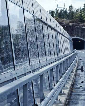 E18 Ahvenkoski bro, Finland 2012-2013 Hammerglass Bullerskydd 12 mm i befintligt stolpsystem