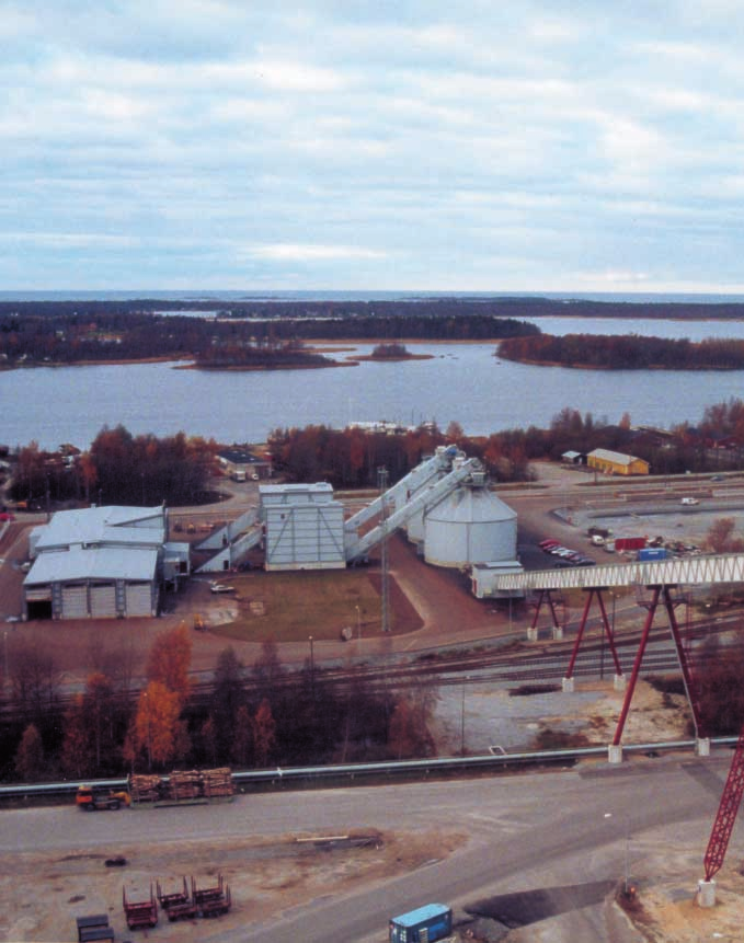 Alholmen Kraft Världens största biokraftvärmeverk Världens hitills största bio-bränsleeldade kraftvärmeverk tas nu i drift i finska Jakobstad.