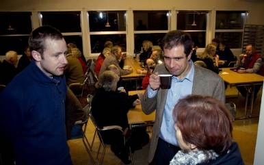 Syftet är att inkludera alla intressenter. 31 Läget oktober 2010 Bearbetningskoncessioner beviljade. Miljötillståndsprocessen inledd. Geologiska och geotekniska undersökningar pågår.