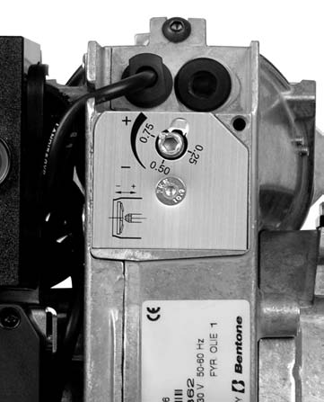 1.5.1 Komponenter 1. Bromsskiva 2. Munstycke 3. Fläkthus, främre 4. Tändtransformator 5. Delningsskruv 6. Eldningsautomat 7.