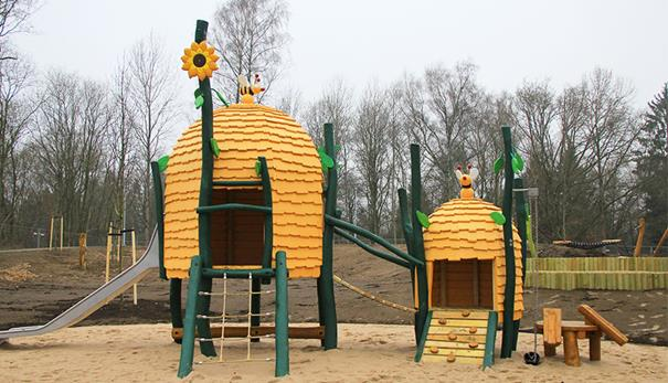 3.4.2 Park- och skogsavdelning 3.4.2.1 Park Parkverksamheten omfattar anläggning, utveckling och förvaltning av park- och grönområden samt lekplatser.