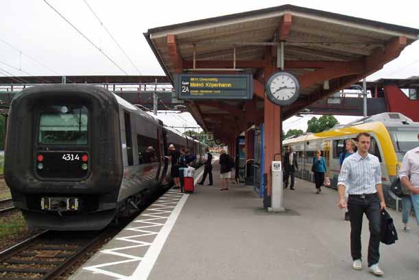 16 I Växjö investeras i förbättrad regional kollektivtrafik. Erfarenheter: Växjö Växjös trafikstrategi antogs av kommunfullmäktige 2005.