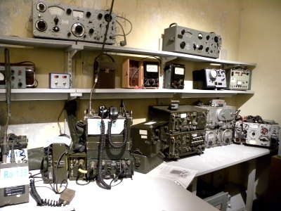 Äldre radio och signalmateriel