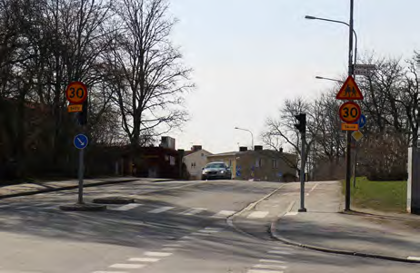 De flesta lokalgator har 30 som skyltad hastighet inom inventeringsområdet. Verklig hastighet Kommunala hastighetsmätningar finns på Norbyvägen, Krongatan, Karlsrogatan, Arosgatan och Götagatan.