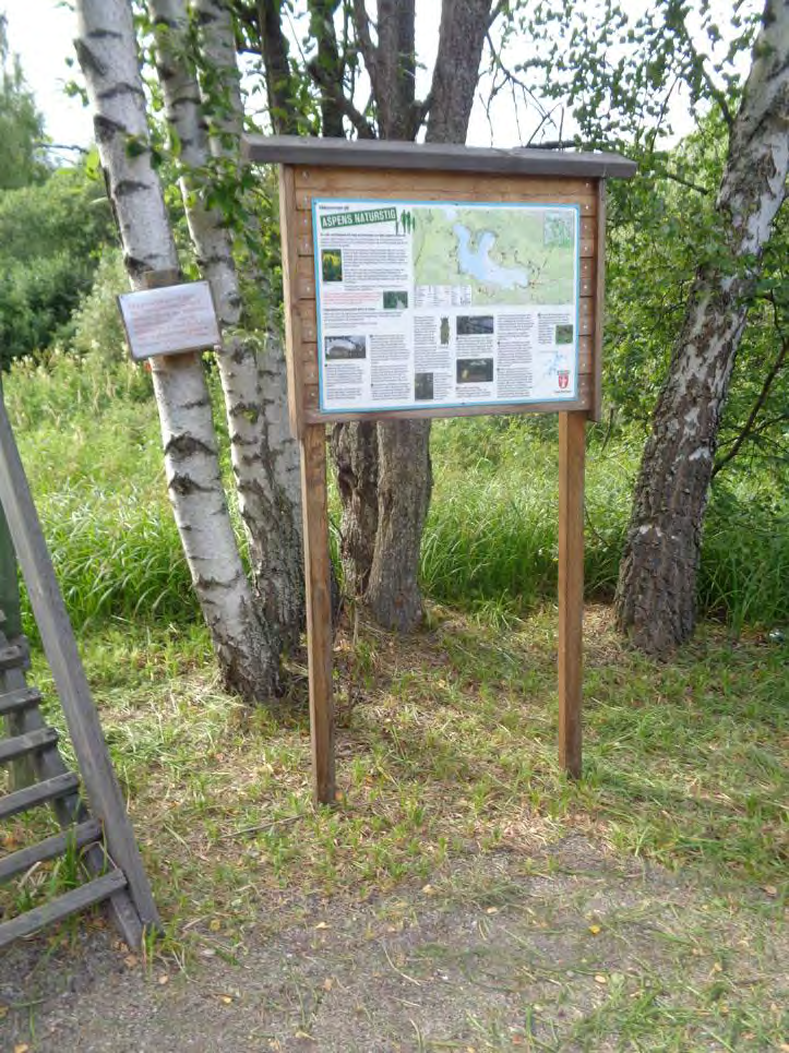 Naturen på lika villkor Aspens naturstig Botkyrka kommun INVENTERINGSRAPPORT Datum: 20/7 2016 och 9/8 2016 Inventerare Sofia Arnsten, Projekt Naturen på lika villkor Utförare Naturskyddsföreningen i