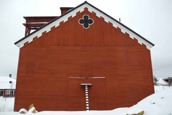 Creutz spelhus vid Falu Gruva byggdes 1855 och är Sveriges enda bevarade spelhus för uppfordring (hissning) av malm från flera olika schakt. Foto: Falu Gruva.