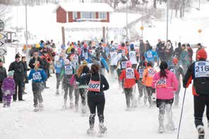Siljan Snösko Festival Vill du prova Snöskor. Den 28 januari anordnas en tävling i Rättvik. Du behöver ha ett par stadiga kängor. Det är roligt att gå med snöskor.