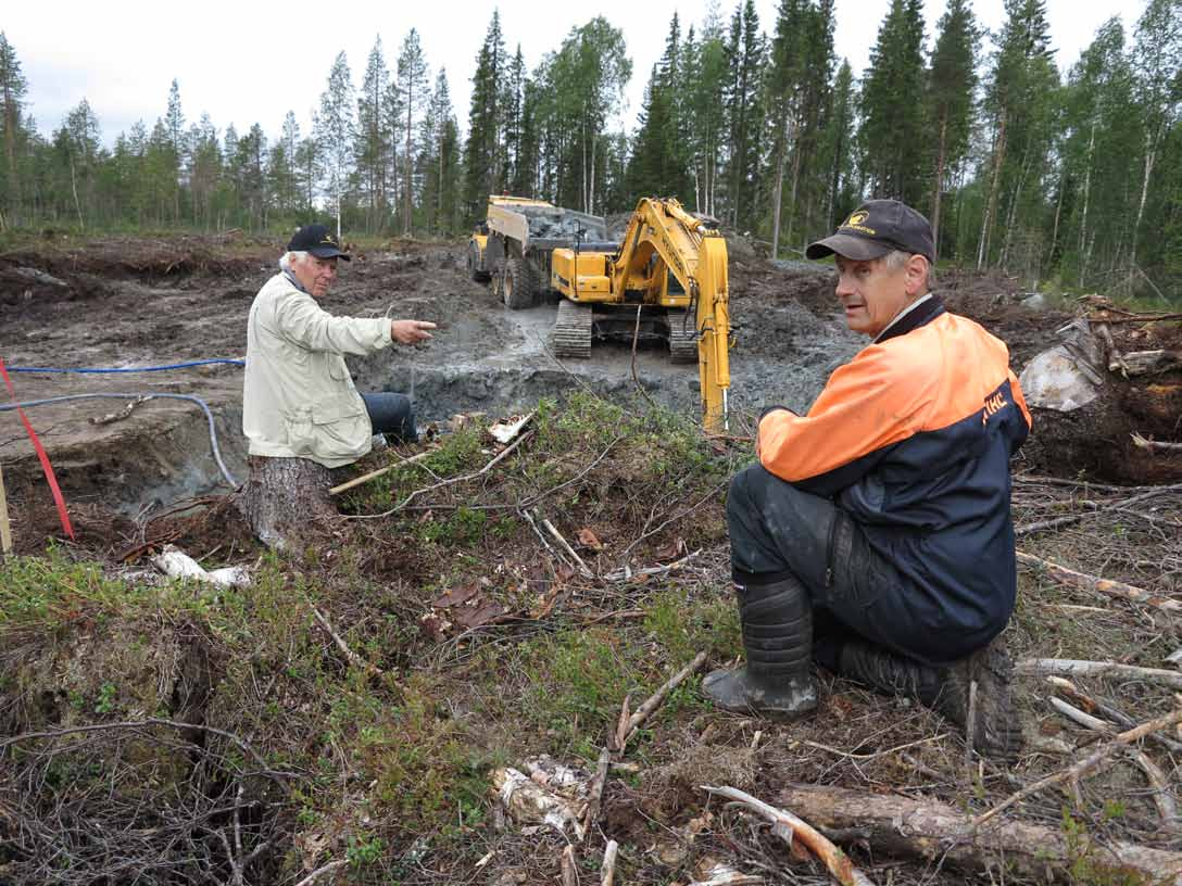 Botnia Exploration Holding AB (publ) Delårsrapport januari-juni 2016 Bot l tt p osp kter n sbolag vars verksamhet syftar til l att bygga långsikti gt akti