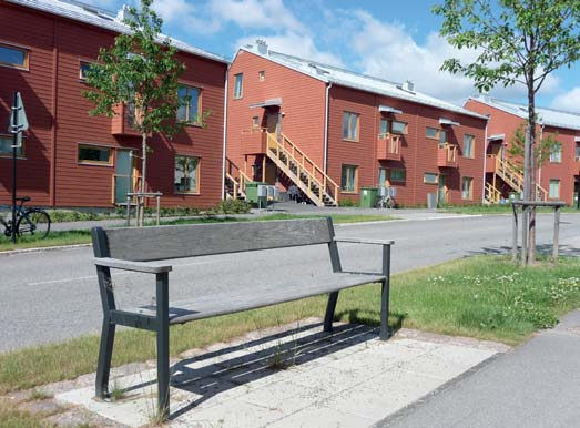2. Centrala zoner främst med bostadsbebyggelse Dessa delar är också centralt belägna områden, ofta i direkt anslutning till den centrala zonen som ytterligare en årsring.