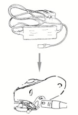 4. Laddningsinstruktioner Laddningssteg och instruktioner Använd den laddare som medföljer din Sherpa. Stick in laddkontakten I motsvarande uttag på sidan av batteriet (under gula locket).