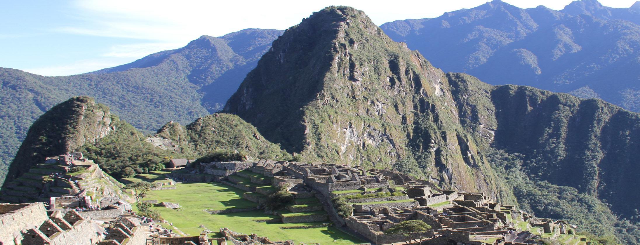 Dag 22: Machu Picchu En av de sju nya underverken byggd i mitten av 1400-talet. Inkarikets och kanske världens mest ikoniska plats.