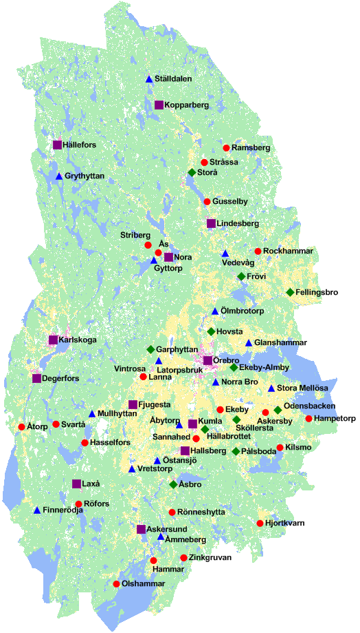 och möjligheterna att parkera cykel och bil bör tydliggöras för potentiella resenärer genom tydlig skyltning och information på hemsida.