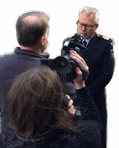 SPRÅKKURS FÖR TOLKAR TILLÄMPNING Kurskod C17301 Kursen syftar till att ge tillämpad övning av kunskaper i språk relevanta för Försvarsmaktens behov.