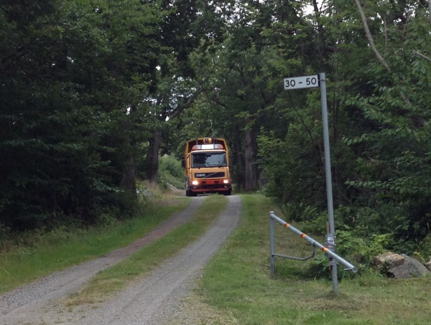 Vatten- och avlopp Vattenförsörjningen sker idag i enskilda anläggningar. Generellt sker avloppsreningen i mindre enskilda anläggningar av blandad kvalitet.