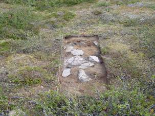 Området har höga kulturhistoriska värden och är riksintressant. Skydd Fornlämningarna är skyddade enligt kulturminneslagen. Delar av området ligger inom Natura 2000 område.