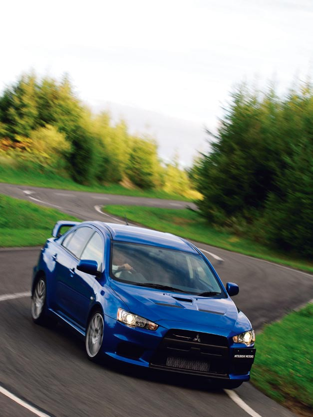 EVO X MOT NYA IMPREZA STI OCH GAMLA EVO 9 Mitsu Evo X Impreza WRX STi Mitsu Evo IX Motor (OBS: japansk version) Typ/cylindervolym, cm 3 R4/1 998 B4/1 994 R4/1 997 Effekt, hk r/min 280