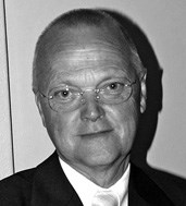 1971, fadder Bengt Ripa Telefon: 042-22 84 77,070-366 31 70 E-post: lennart.brontz@telia.