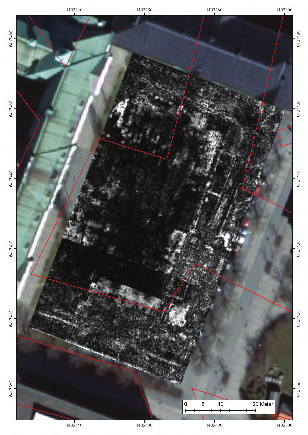 ARKEOLOGISK RAPPORT 2016:31 11 figur 6. Parkeringsplatsen öster om Per Brahegymnasiet. Georadarbild som visar situationen 80-90 cm under befintlig markyta.