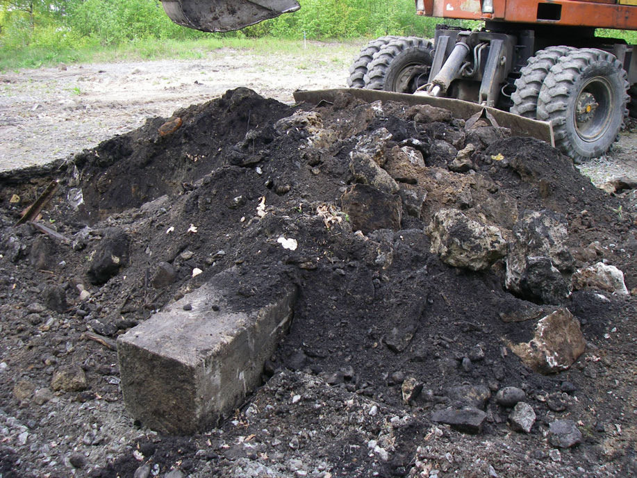 Saneringen Rutor > MKM körs till deponi Övriga rutor medelvärdet under KM, till bullervall