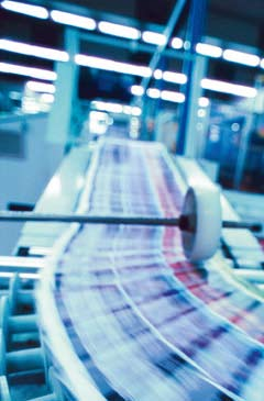 Daikin har lagt ner mycket omsorg för att matcha viktiga aggregatkomponenter och köldmediekombinationer så att tekniskt avancerade högeffektsmodeller och exakt optimerade luft- och vattenkylda