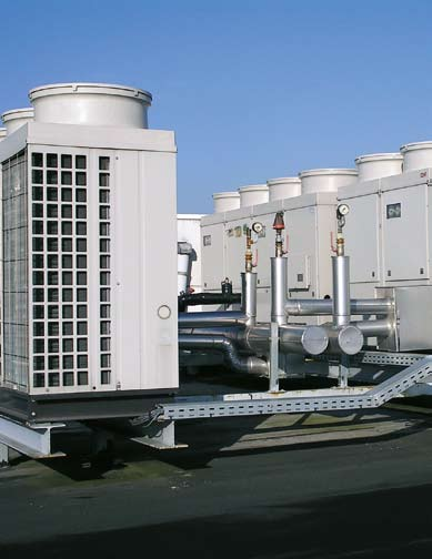 STYRKOR Integrerad hydraulisk modul (modeller B och P) Inbyggd bufferttank (modell B) Daikin scrollkompressor Standard huvudströmbrytare Standard vattenflödesvakt Standard filter (levereras som en