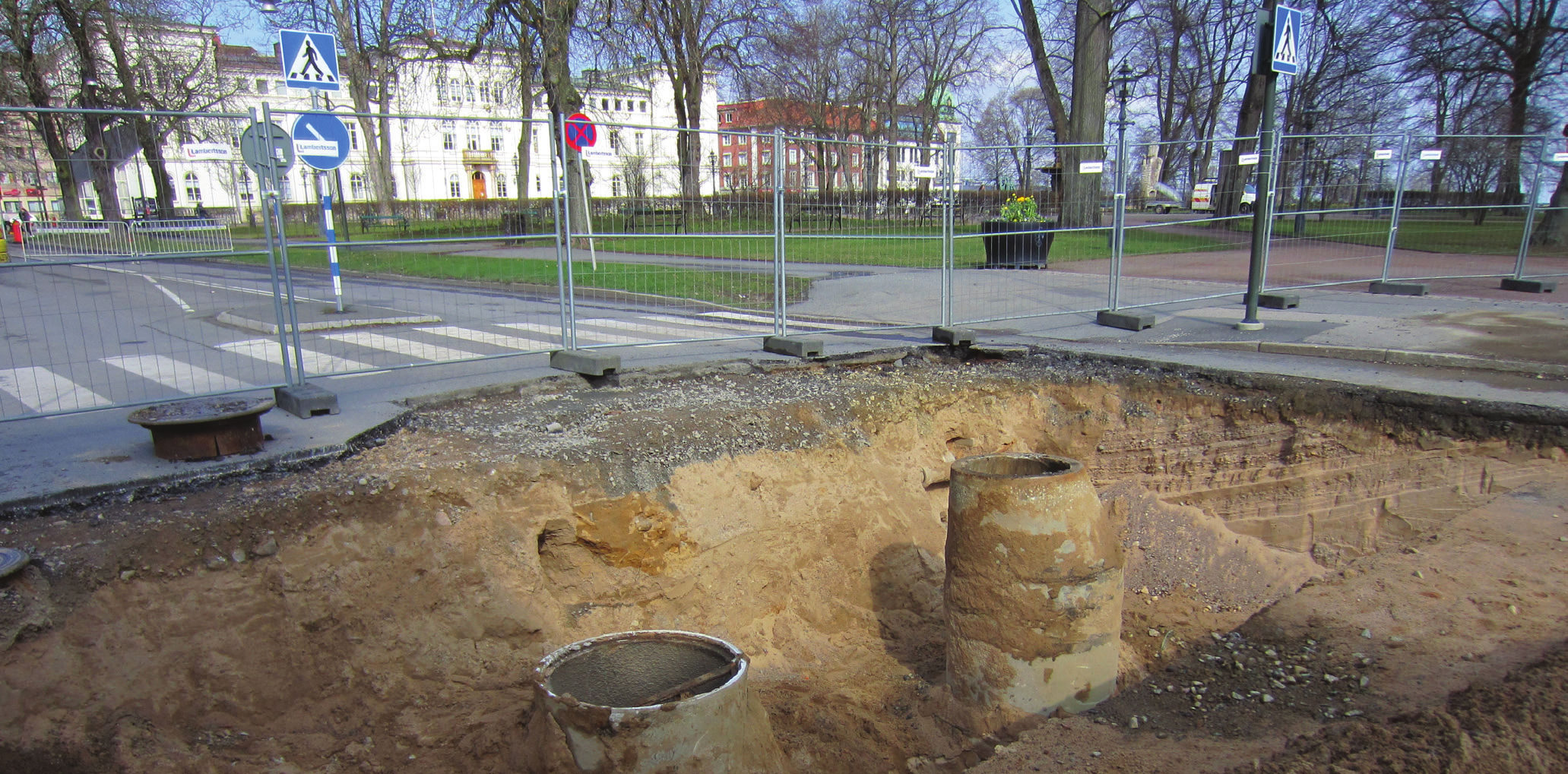 Nya VA-ledningar i Skolgatan och Vallgatan Arkeologisk undersökning form av schaktningsövervakning inom fornlämning RAÄ-nr Jönköping 50:1 och 137:1, stadslager