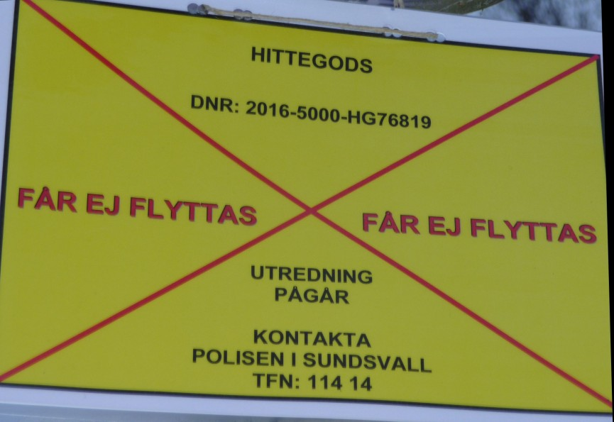 Vinterplats ingår i båtplatsavgiften. Det finns båtklubbar i regionen som har färre platser på land än vad de har båtplatser.