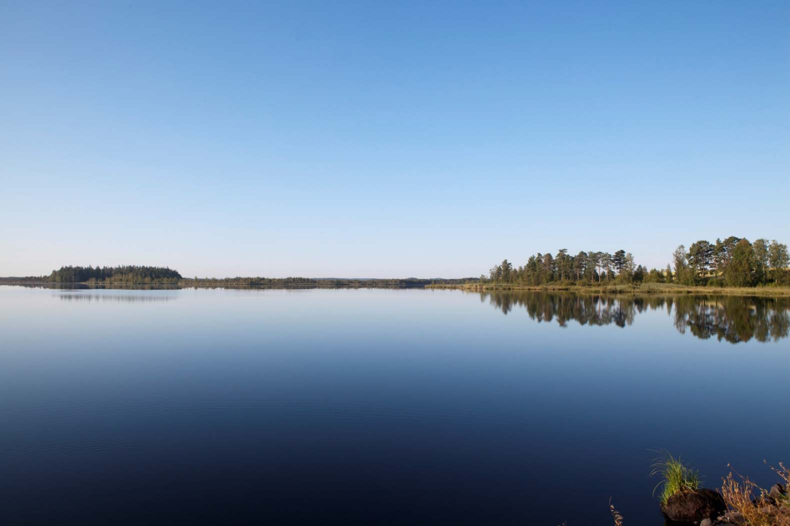 syftar till att minska användningen av fossila bränslen hanterats i åtgärdsprogrammet för Minskad klimatpåverkan (Länsstyrelsen, 2014).