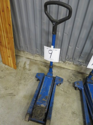 400.00 kr exkl moms Domkraft 2000kg