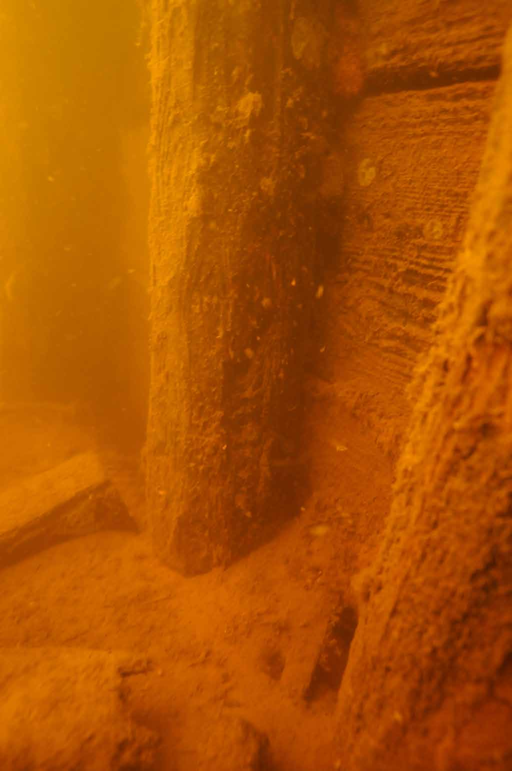 sjöhistoriska museet Arkeologisk rapport Nr 2013:3 Fyrkantspråmar vid Tunadal SCA Graphic Sundsvall AB (SCA) planerar att muddra och fylla ut hamnen utanför Tunadals sågverk i Västernorrlands län.