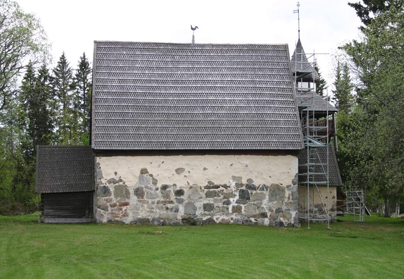 Dokumentation och datering av träkonstruktioner i Kyrkås gamla kyrka 2007