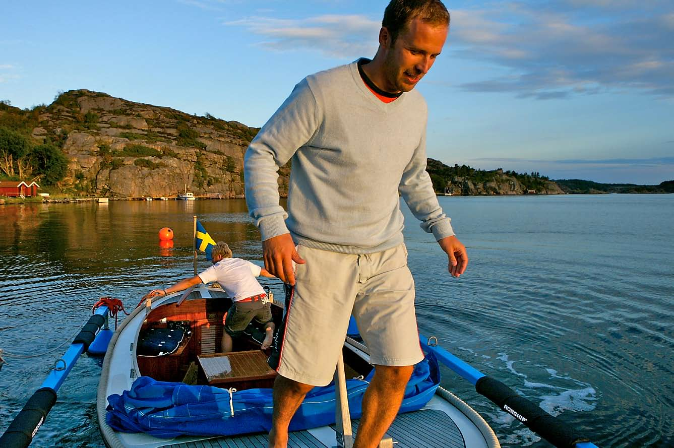 Y-BOM PROTECTION - MARINE SUPPLY D E S I G N O C H I N N O VA T I O N I vår strävan att utveckla innovativa lösningar och produkter krävs nya material, nya tekniker och inte minst ny och kreativ