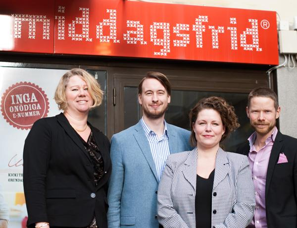 Förklaringen: Kundens ansvar att äta maten i tid Maten ska ändå tina. Det är Middagsfrids och Hemköps förklaring till varför de kör ut kundernas frysta matvaror i okylda varubilar.