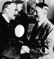 SCANPIX/CORBIS Hitler lovade britter fred i vår tid Storbritannien och Frankrike ville till varje pris undvika ett nytt krig mot Tyskland.