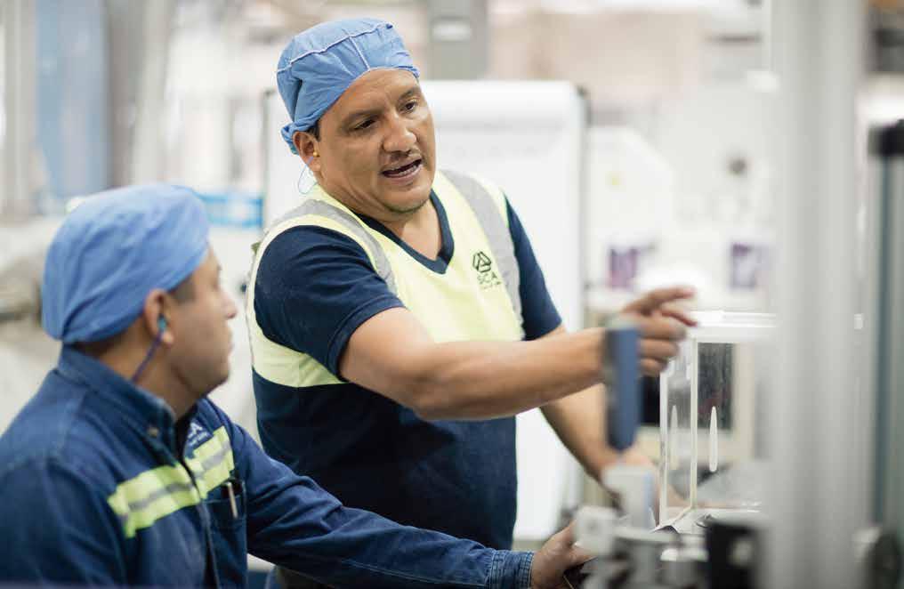 EFFEKTIVITET Strategi Förbättra effektiviteten Effektivitet en förutsättning för framgång SCA arbetar för att förbättra effektiviteten i hela värdekedjan.