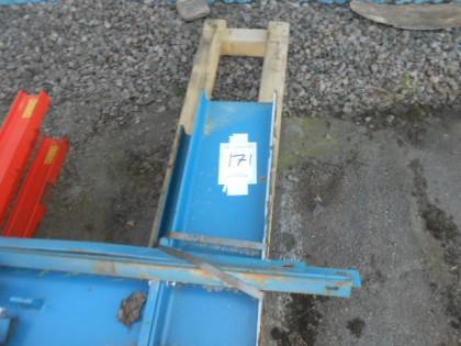 Materialställ, demonterat
