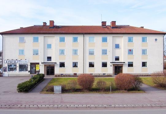BORGHOLM NÄRA CENTRUM PÅ STORGATAN Centralt belägen tvårumslägenhet med nära till allt! Lägenheten ligger på 2:a våningen i en äldre välskött bostadsrättsförening med god ekonomi.