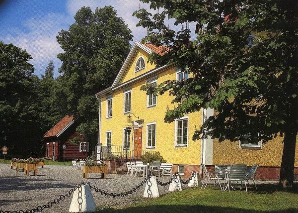 UPPLEV ASKERUND Dag 5 Heidenstams födelsehem med Birgittakyrkan och Utnäset Dagen går i skärgårdens tecken och du gör ett besök på Olshammarsgården vid Vätterns strand, där du följer med på en