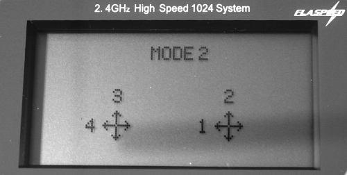 Däremot står mjukvaran i radion i stickmode 1, så det är det första vi ställer om. 1. Håll nere menyknappen medans du slår på radion. 2.