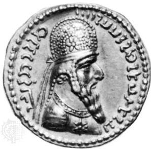 Stat och religion sammanflätades. Expansiv politik. Ardashir I (180-242)var den första kungen i den nya dynastin. Han åberopade släktskap med Kyros den store.
