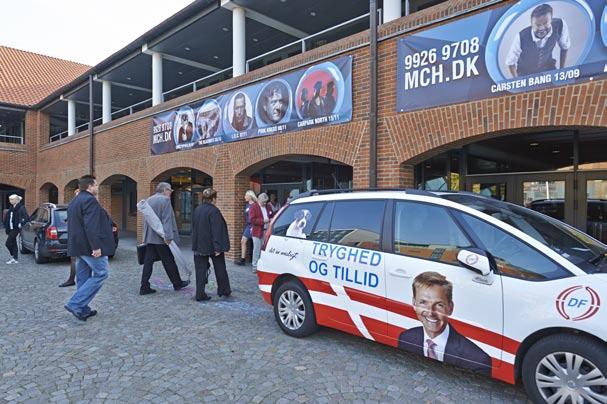 Dansk Folkepar höll årsmöte i Herning Jag var inbjuden gäst vid Dansk Folkepar årsmöte som hölls i Jylländska Herning och där Borgmästaren Lars Krarup (V) hälsade oss välkomna.