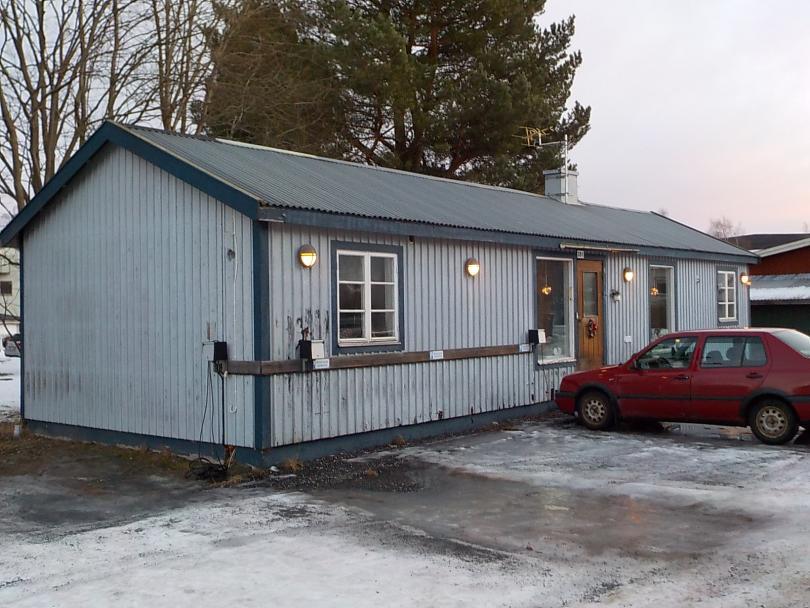 BJÖRNAVÄGEN 28 I Allmänna data Fastighetsbeteckning: Norrlungånger 2:57 Adress: Verksamhet: Byggnadstyp: Björnavägen 28 I, 89141 Örnsköldsvik Hyresbostad Friliggande byggnad *A (temp) : 75m 2 *I A