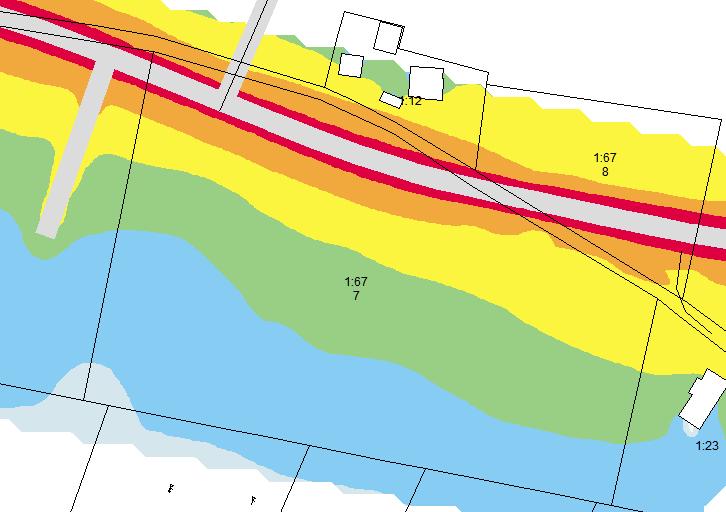 Förskolan föreslås enligt Skiss av Swecos arkitekter i Karlstad att placeras på tomtens sydvästra hörn, ca 50 meter från väg 561.